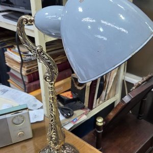 Lámpara de Mesa de Bronce con Pantalla Metálica Esmaltada - imagen 1