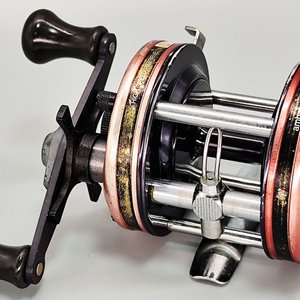 Lote siguiente: Reel Rotativo Abu Garcia Ambassadeur 5000 Clásico Sueco