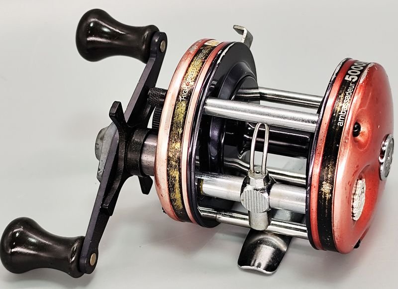 Reel Rotativo Abu Garcia Ambassadeur 5000 Clásico Sueco