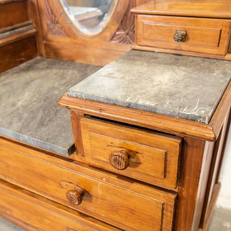 Item 2102614 - Image 1