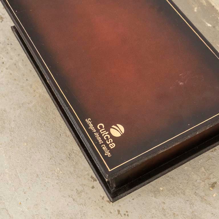 Caja de madera con dice CUTCSA en buen estado - imagen 2