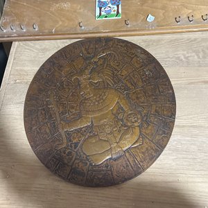 Lote anterior: Adorno Redondo con Grabado Maya