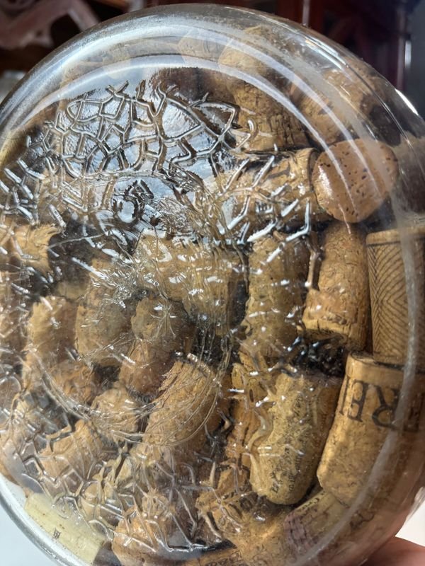 Gran damajuana repleta de corchos - imagen 8