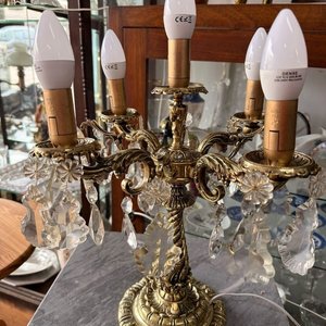Candelabro de Mesa Dorado con 5 Luces y Caireles de Cristal - imagen 2