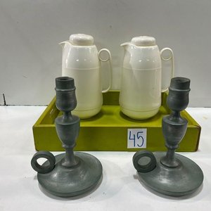 Juego de 2 Jarras Térmicas, 2 Candelabros de Madera y Bandeja Verde - imagen 2