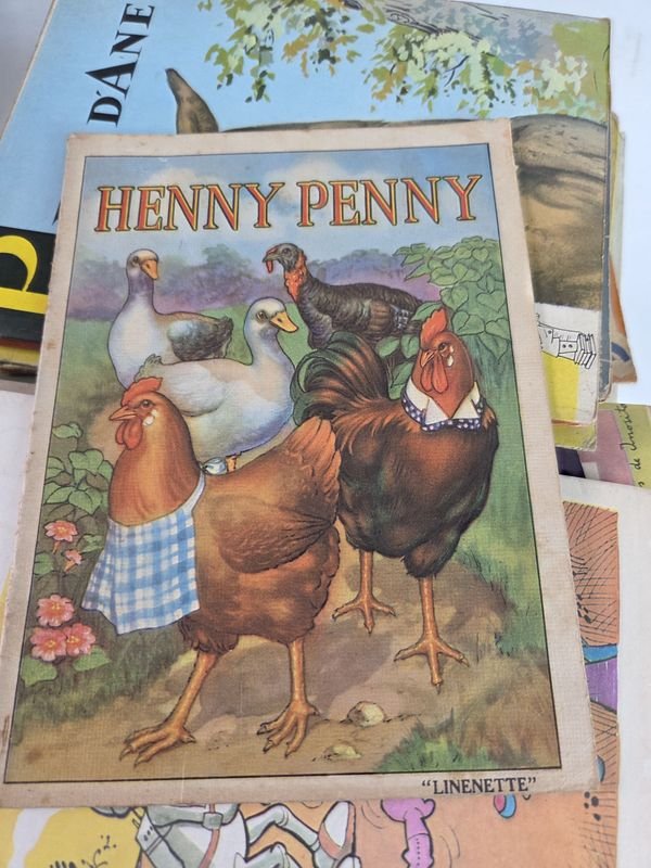 Colección de libros infantiles y figuritas - imagen 15