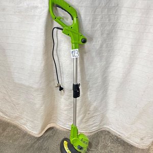 Lote siguiente: Bordeadora Eléctrica Verde con Cable