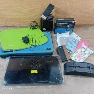 Lote anterior: Lote de Accesorios Tecnológicos: Mini Cámara, Bases de Pantalla, Fundas de Celular y Más