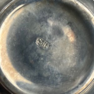 Juego de 5 Tazas de "Plata" con Platillos - Confitería Americana - imagen 9