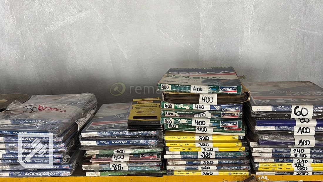 Lote de Papel Lija Doble A