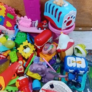 Gran Lote de Juguetes Variados para Niños - imagen 7