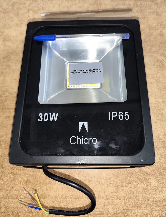 Lote anterior: Luz LED para Exterior con Tecnología de Puntas Calientes 30W
