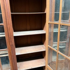 Biblioteca Antigua de Roble con Vidrios Biselados - imagen 7