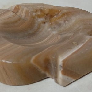 Cenicero de Ónix Diseño Palo de Pica con Vetas Naturales - imagen 2