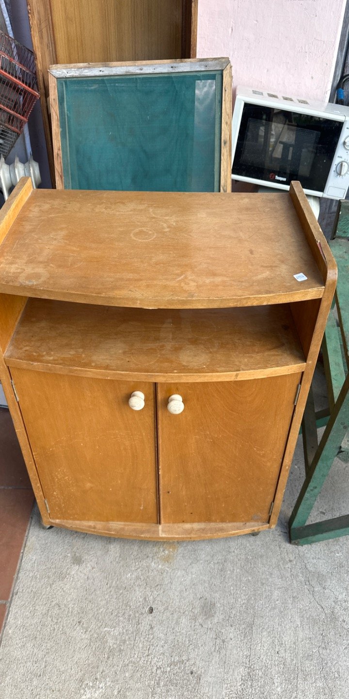 Rack de madera para TV o mueble auxiliar