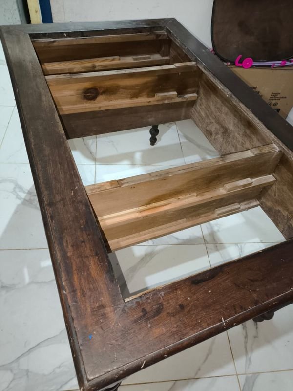 Escritorio antiguo de madera - imagen 6