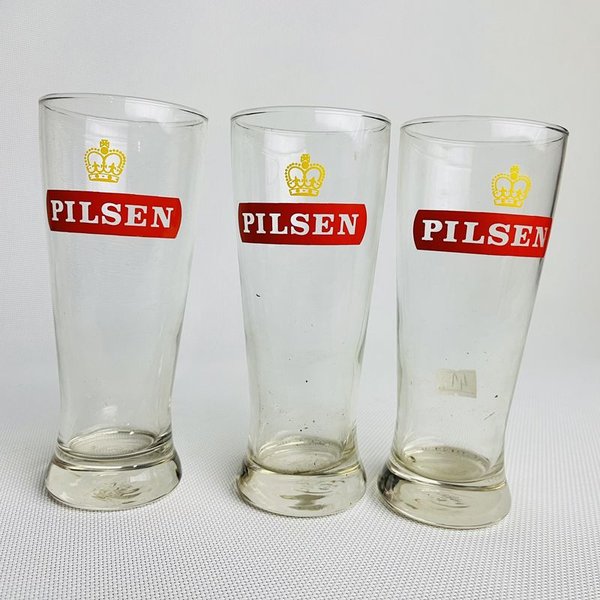 Copas coleccionables altas para cerveza marca Pilsen - imagen 1