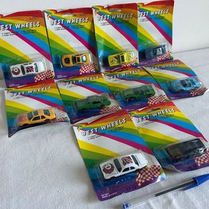 Colección de 10 Autos a Escala "Best Wheels" - imagen 3