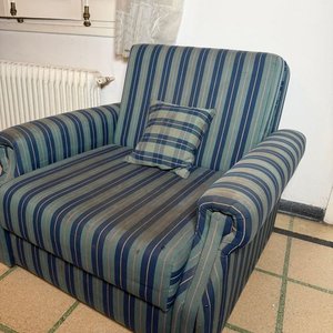 Sillón Cama Tapizado en Tela Rayada - imagen 1