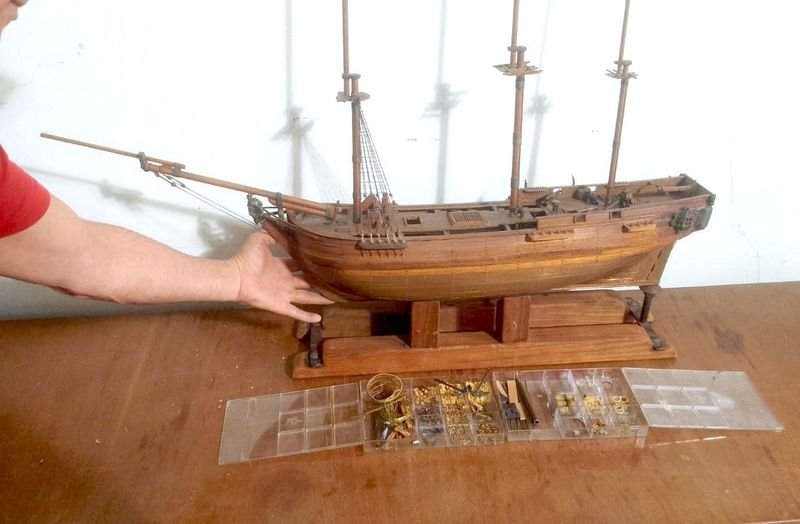 Maqueta de Alto Detalle de Fragata Inglesa con Cañones y Accesorios - imagen 6