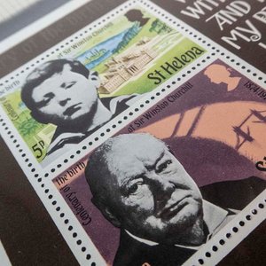 Block de 2 Sellos de Santa Elena: Homenaje a Winston Churchill - imagen 2