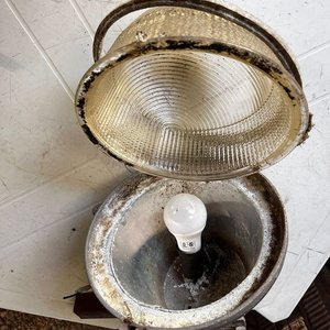Farol Grande Industrial Metálico con Lámpara LED - imagen 2