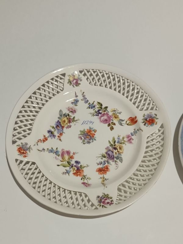 Item 879894 - Image 1