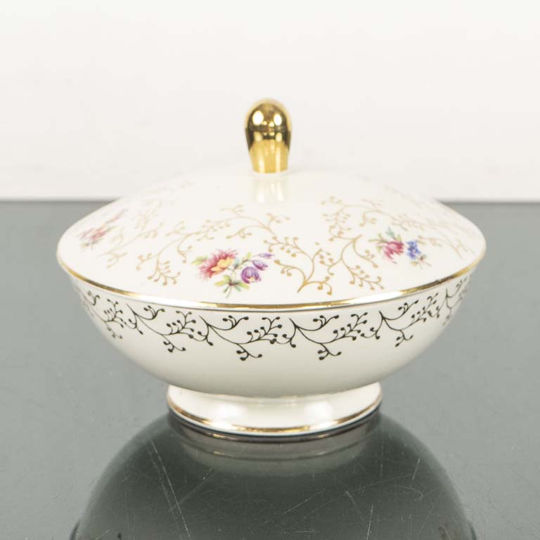 Lote anterior: Bombonera de porcelana Bavaria - Medidas: 15x10cm