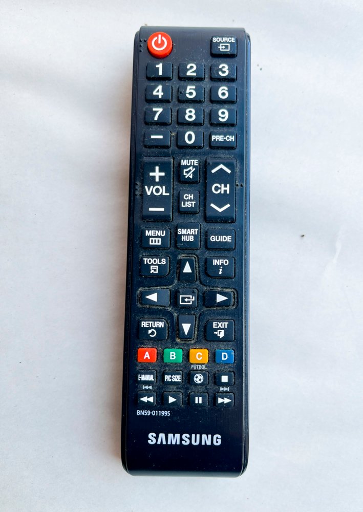 TV 32'' SAMSUNG con control, funciona - imagen 2