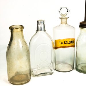 Lote de 5 Frascos y Botellones de Vidrio Hialino Antiguos - imagen 2