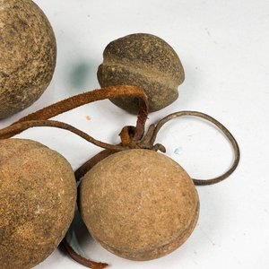 Lote de Cuatro Piedras de Boleadora de Distintos Tamaños - imagen 4