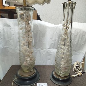 Lote siguiente: Par de Lámparas Vintage de Vidrio Soplado con Flores Secas