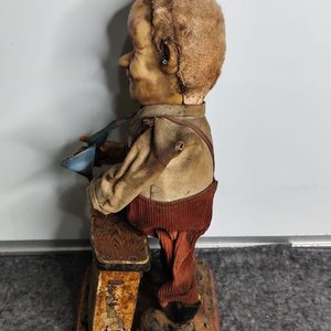 Juguete Antiguo de Lata "Charley Weaver Bartender" a Pilas - imagen 3