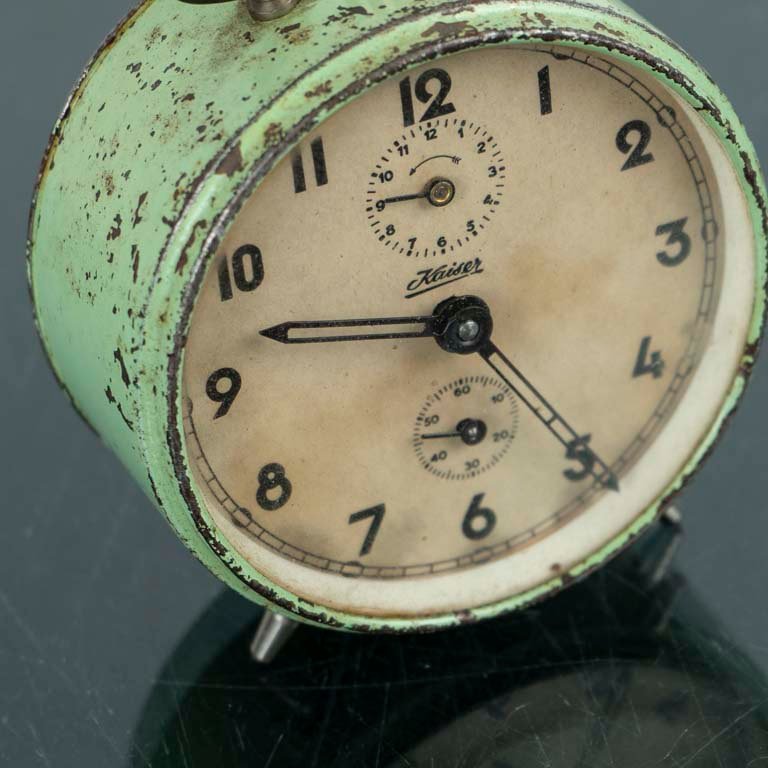 Reloj de sobremesa Kaiser con detalles - imagen 2