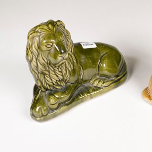Figura de León en Loza y Loro en Mayólica, Alturas 17 y 15 cm - imagen 4