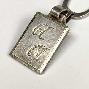Llavero de Plata con Diseño Grabado - imagen 3
