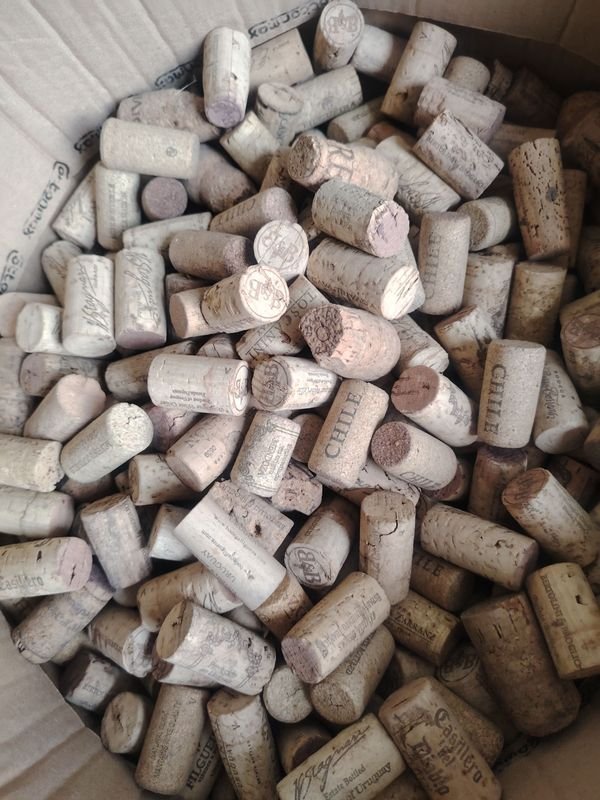 Lote Surtido de Tapones de Corcho para Botellas