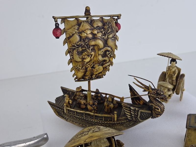 Adornos Japoneses con Figuras y Dragones - imagen 3