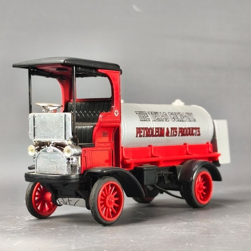 Lote anterior: Camión tanque serie TEXACO - ERTL USA en metal, numerado