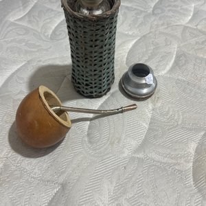 Lote anterior: Termo Mate Antiguo de Calabaza con Canasta y Bombilla