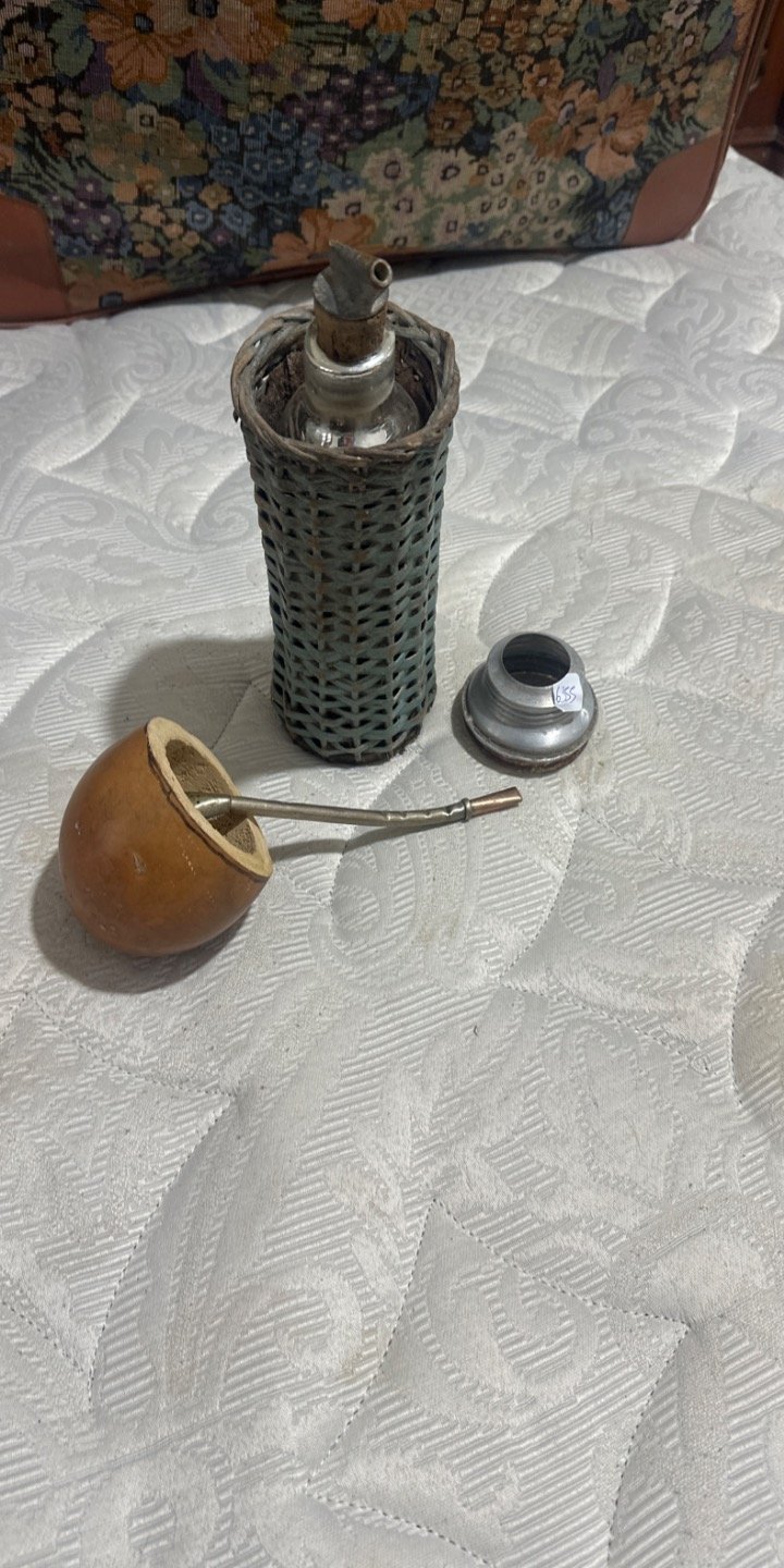 Termo Mate Antiguo de Calabaza con Canasta y Bombilla
