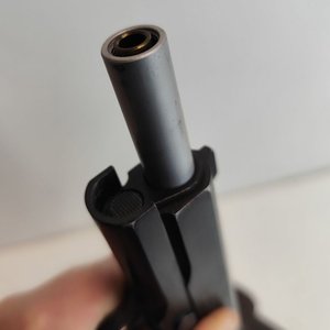 Réplica Colt 1911 CO2 con Funda de Cuero - imagen 6