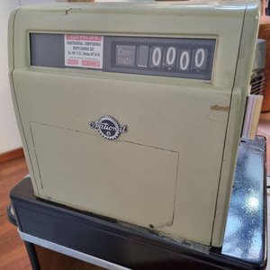 Antigua Caja Registradora National NCR Color Crema con Gaveta Portamonedas - imagen 5