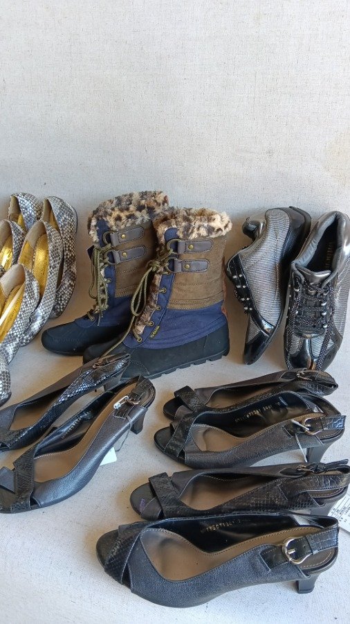 Lote de 9 Pares de Calzados Variados para Mujer - imagen 1