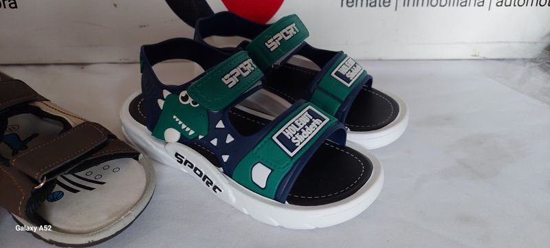 Calzado B3- 2 Talle 32: Sandalias y Zapatos de Plástico - imagen 3