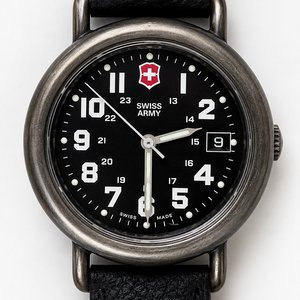 Reloj Swiss Army Negro Acero Cuarzo Caja 37mm Cuero Original - imagen 2