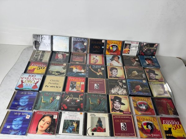 Lote siguiente: Colección de 42 CDs de Música Española