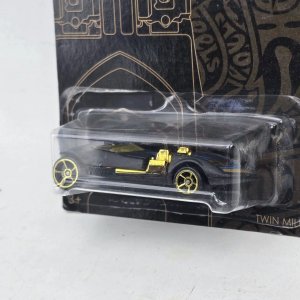 Hot Wheels 50 Aniversario Twin Mill Negro y Dorado - imagen 2