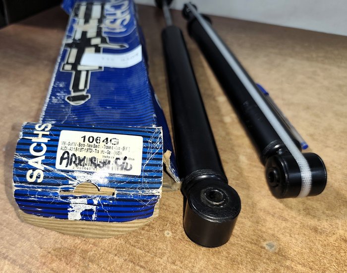 Item 16822 - Image 2