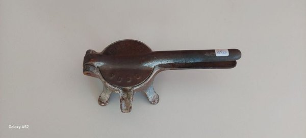 Aplastador de carne vintage metalico - imagen 2